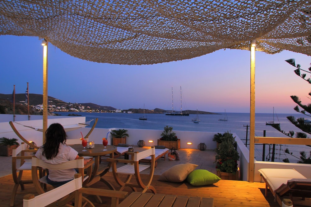 

Milano - Syros - Brazzera Hotel