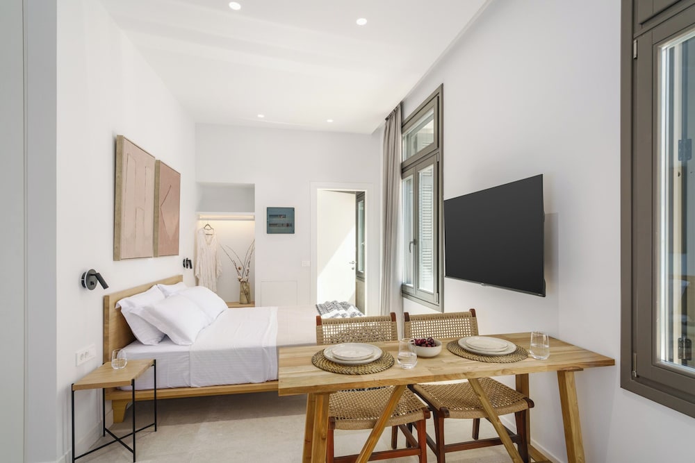 

Torino - Rethymno - The Old Distillery - Premium Suites