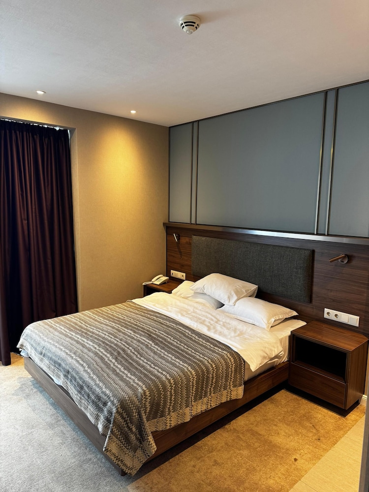 

Milano - Batumi - Luxury apartments with sea view