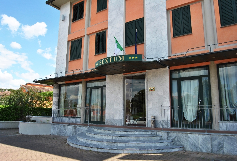 

Bari - Pontedera - Hotel Sextum