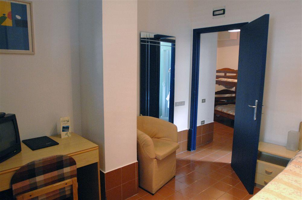 

Milano - Ravello - Hotel Caporal