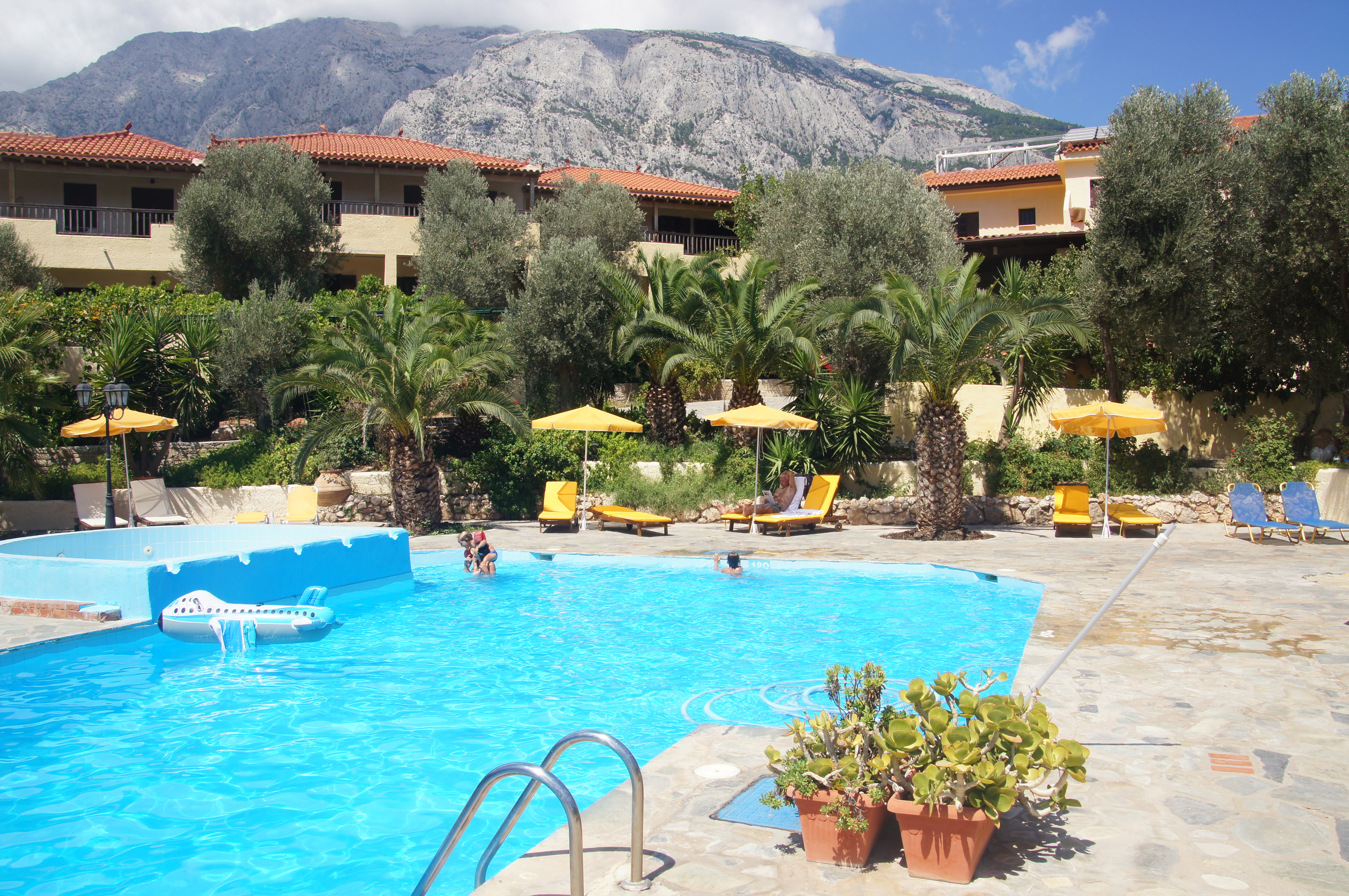 

Milano - Marathokambos - Limnionas Bay Village Hotel