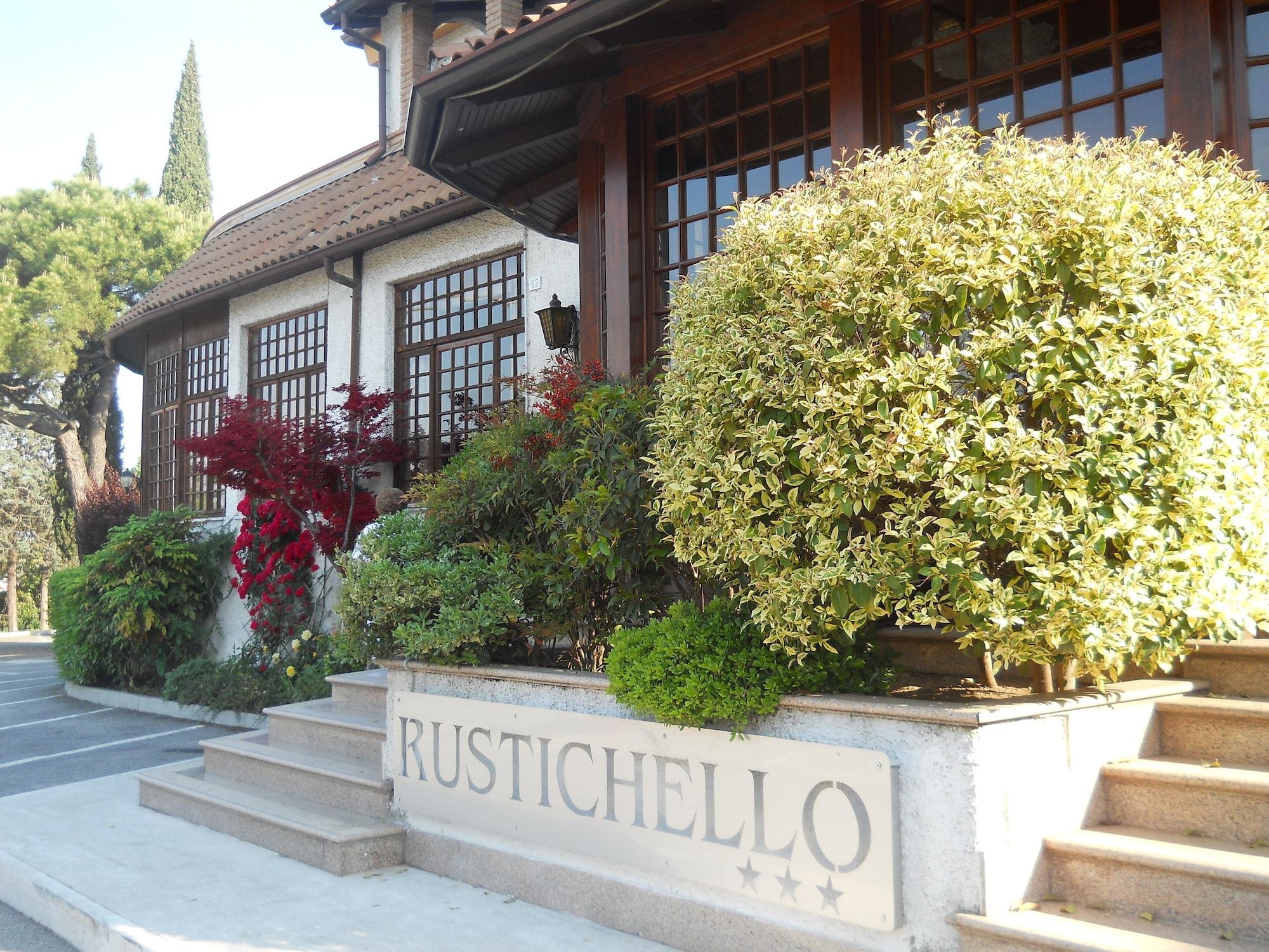 

Catania - Desenzano del Garda - Hotel Il Rustichello