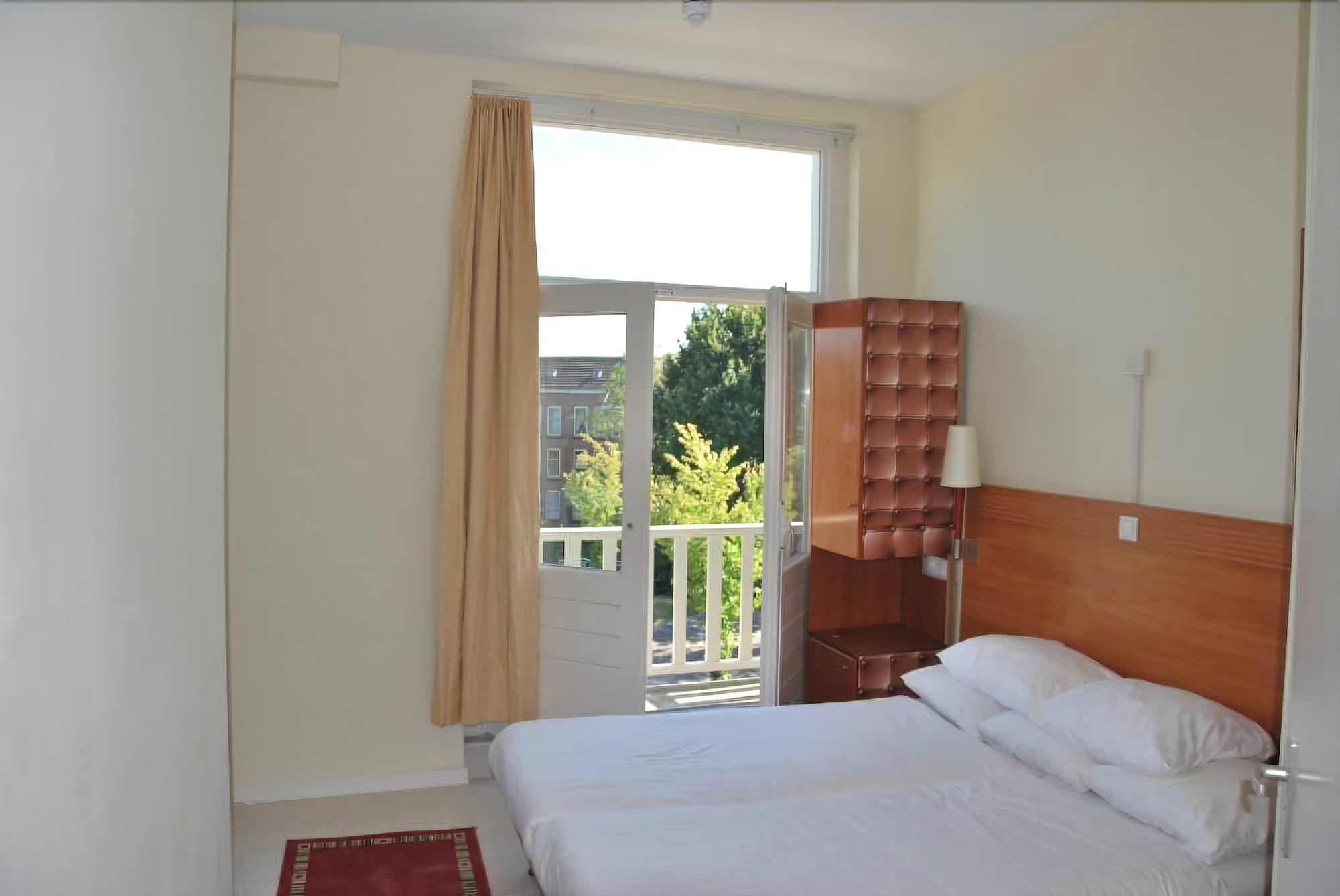 

Palermo - Amsterdam - Hotel Isis