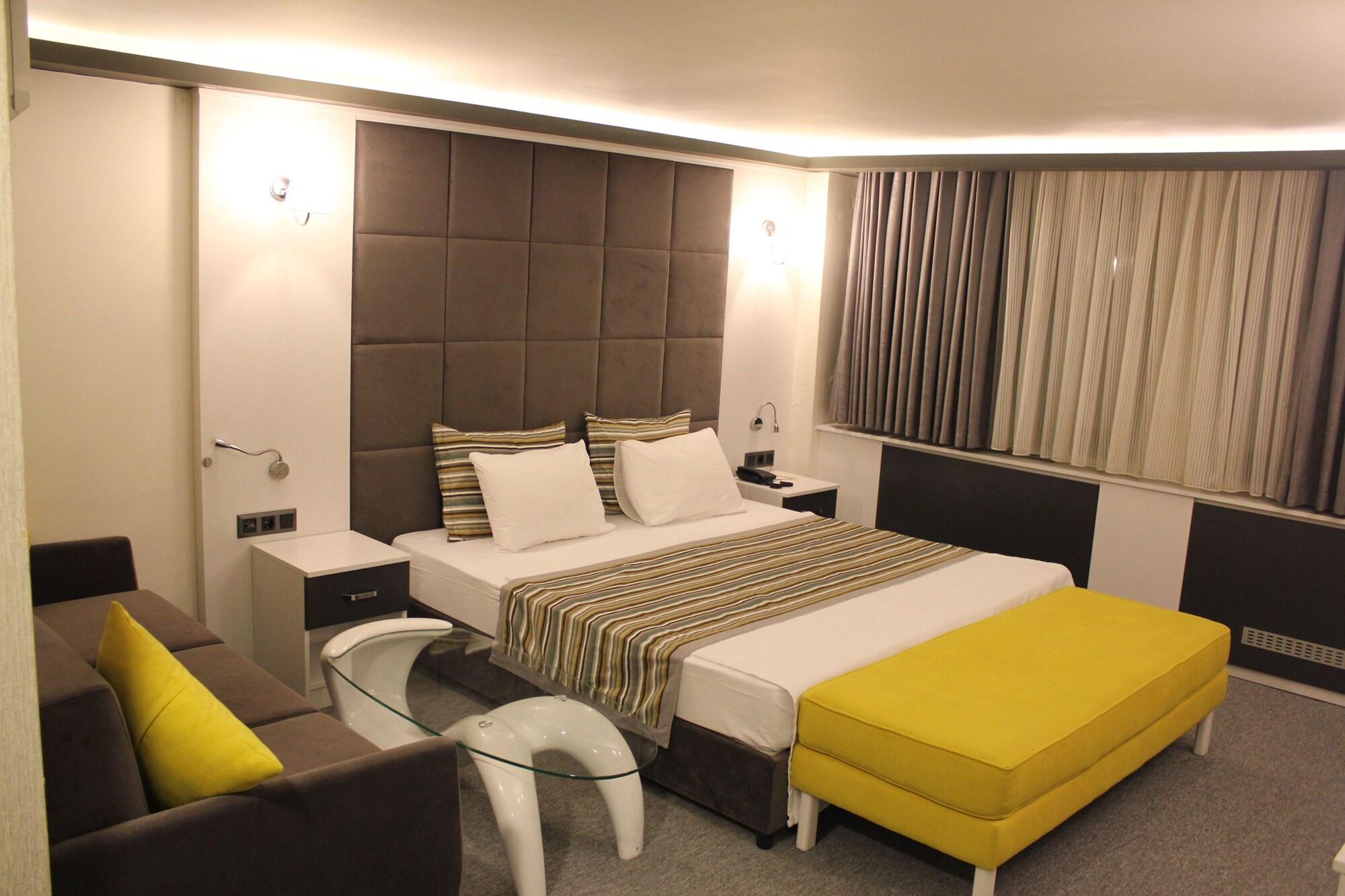 

Roma - Beyoğlu - Palmiye Hotel Taksim