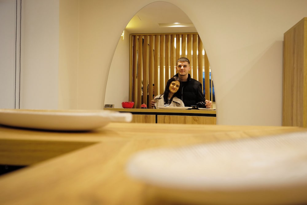 

Bari - Tirana - Hotel Petite Maison Hermes