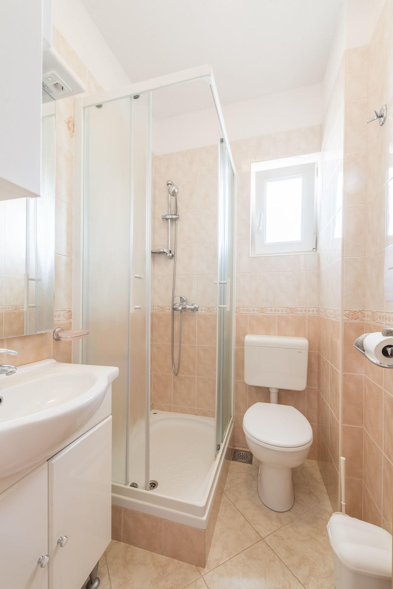 

Bari - Isola di Lesina, Croazia - Apartments Nikolina