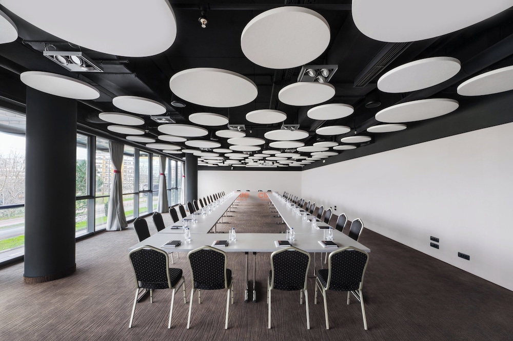 

Milano - Podgorica - Crowne Plaza Podgorica by IHG