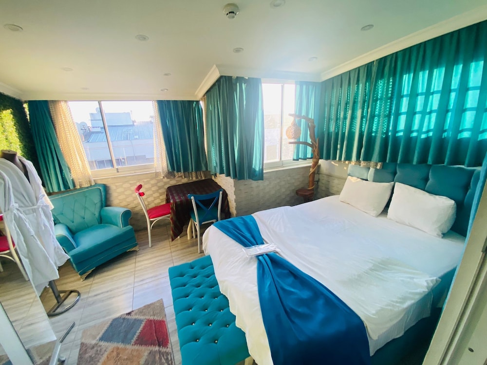 Milano - Izmir - ŞİRİNYER ELİT RESİDANCE APART HOTEL