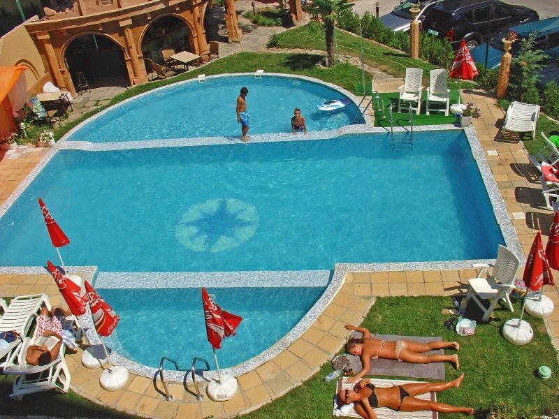 

Napoli - Mar Nero - Costa di Burgas - Colosseum 2 Aparthotel