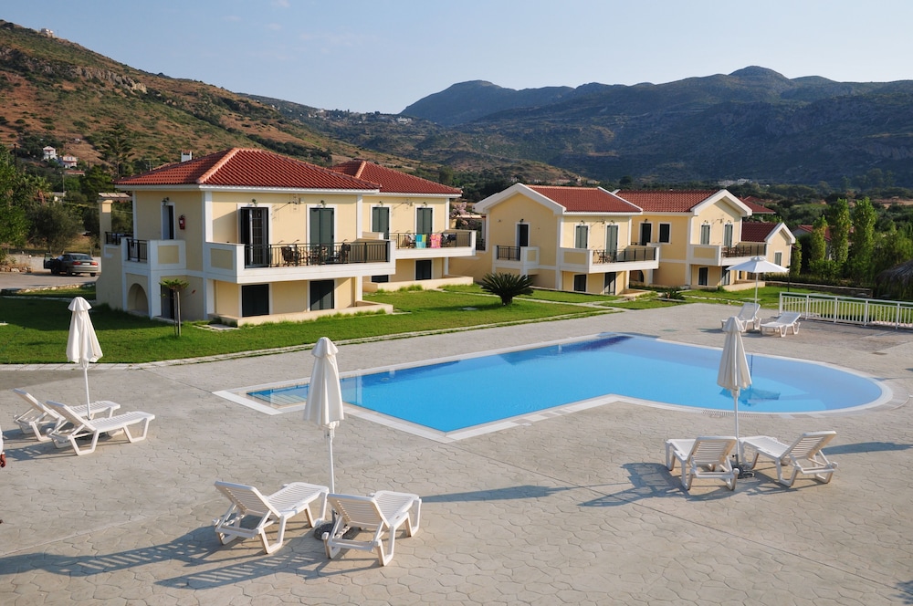 

Bari - Skala-Cefalonia - Captain's Villas