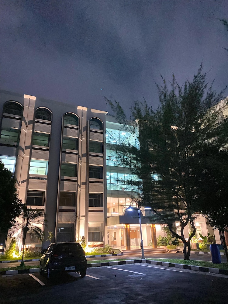 

Milano - Serpong - Adia Suites Hotel