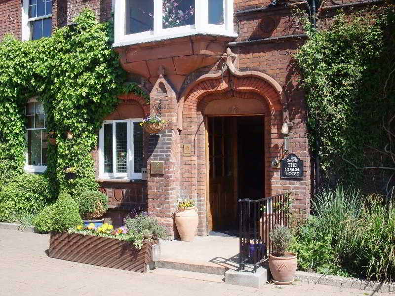 

Roma - Ilford - Harefield Manor Hotel