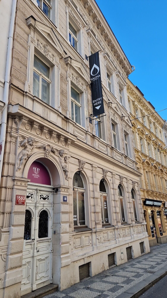 

Brindisi - Praga - Wellness Rooms Central