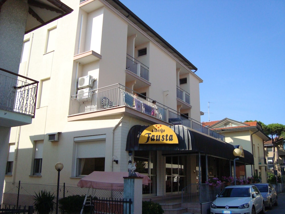 

Milano - Bellaria Igea Marina - Hotel Residence Fausta