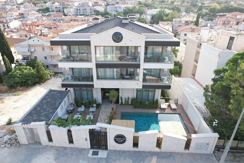 Ayayorgi Homes