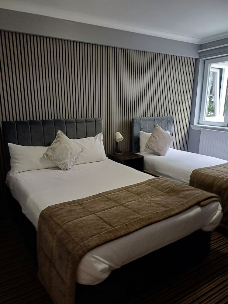 

Roma - Glasgow - Kings Park Hotel