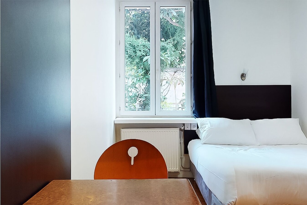 

Trieste - Ivry-sur-Seine - Hôtel de Ménilmontant
