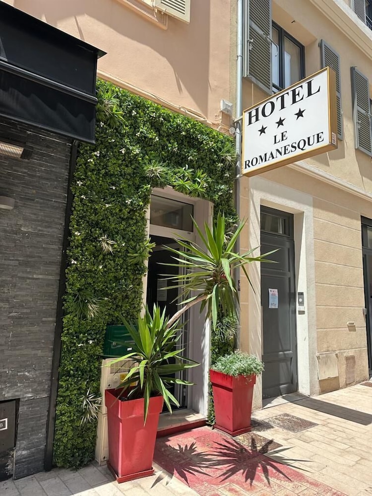 

Milano - Saint-Tropez - Hotel le Romanesque