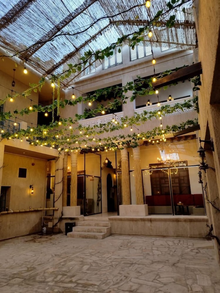 

Catania - Dubai - Hyba Heritage Hotel