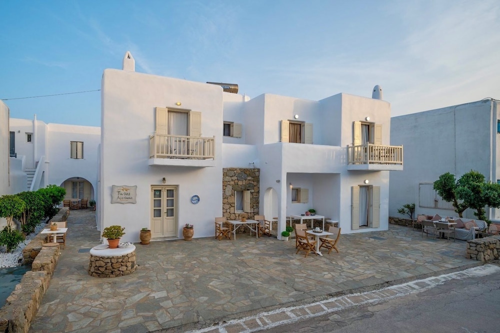 

Verona - Mykonos, Isole Greche - Mykonos Twins