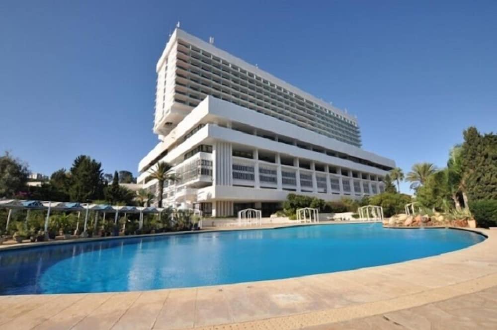 

Milano - Algeri - Hotel El Aurassi