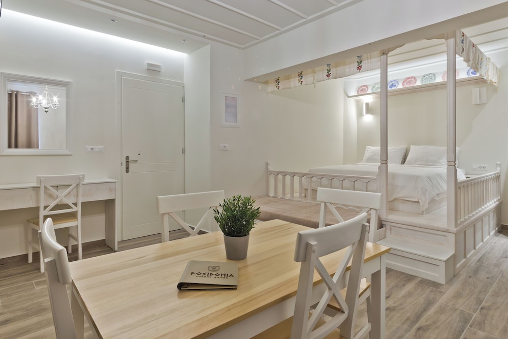 

Roma - Karpathos, Isole Greche - Posidonia Luxury Suites
