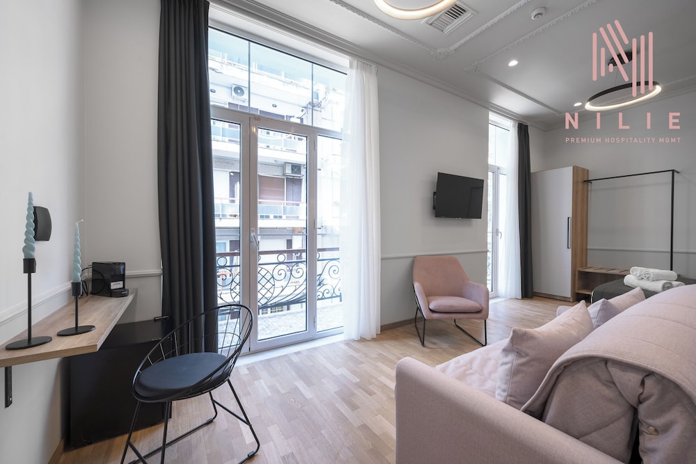 

Venezia - Salonicco, Grecia - Esther Suites, Nilie Hospitality MGMT