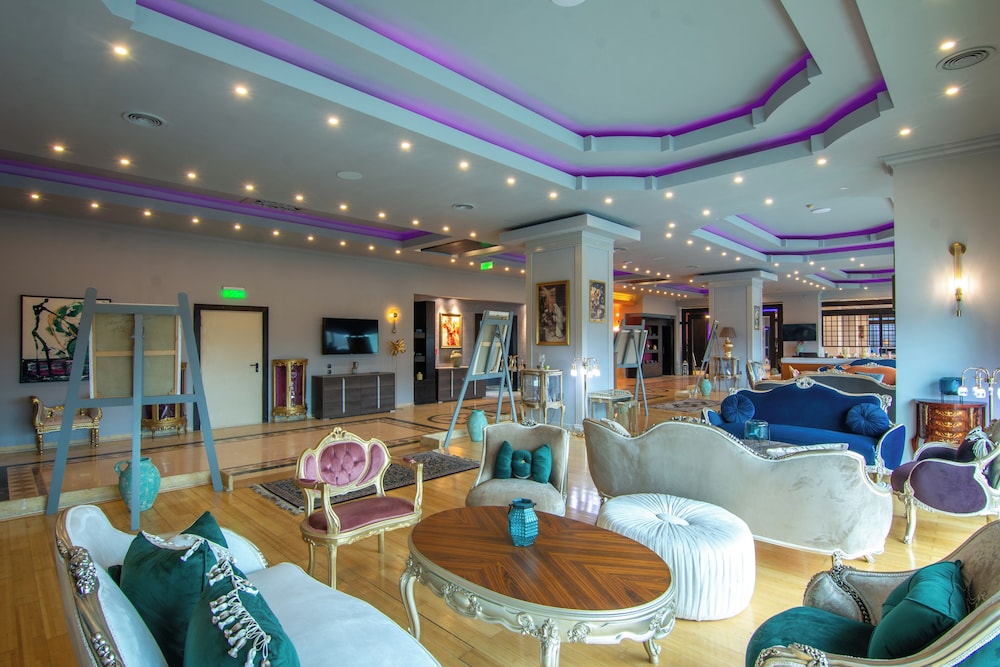 

Napoli - Otopeni - Phoenicia Express Hotel