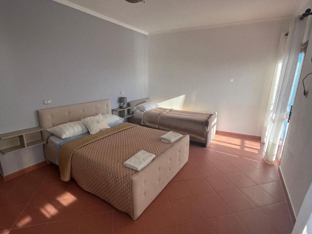 

Lamezia Terme - Valona - Sanremo Vlore