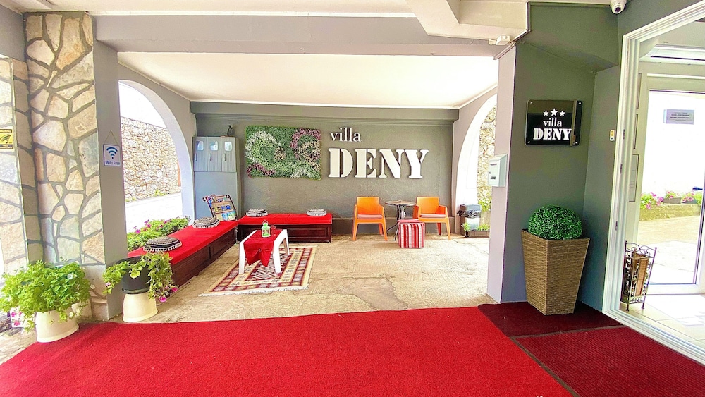 

Napoli - Mostar - Villa Deny Mostar - with free parking