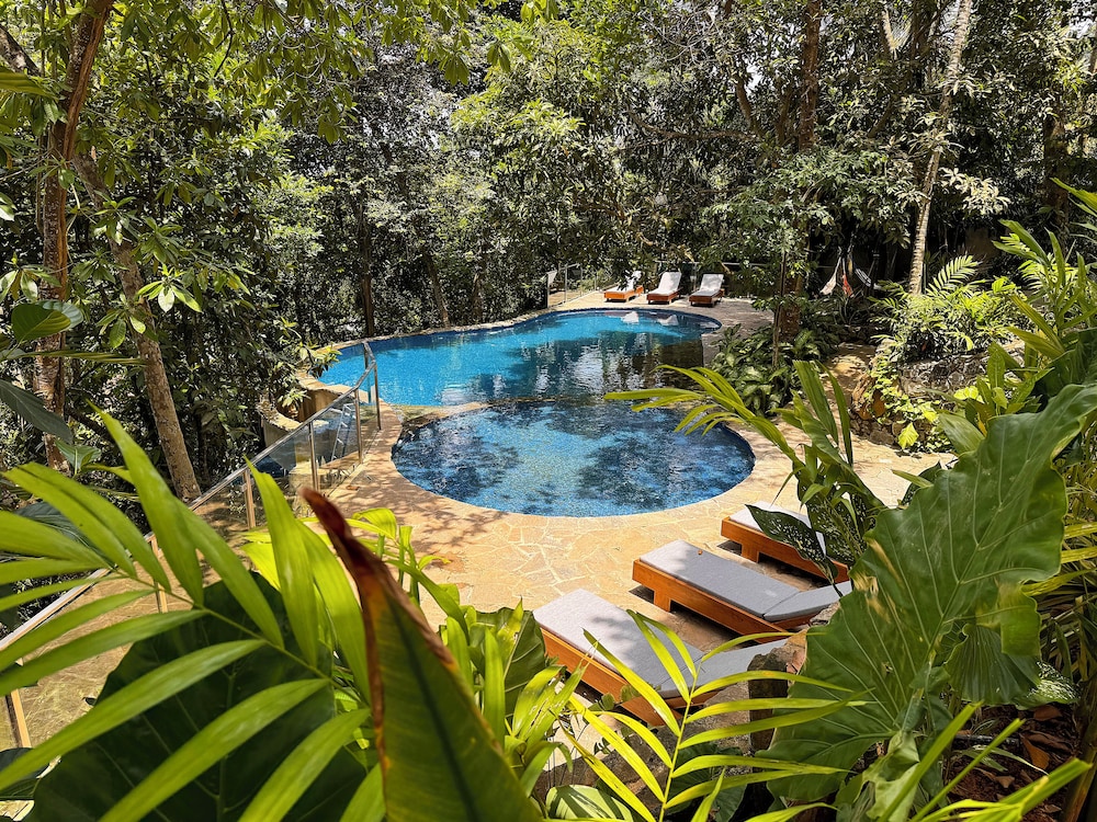 

Milano - Weligama - Coastline Mirissa Boutique hotel and Spa