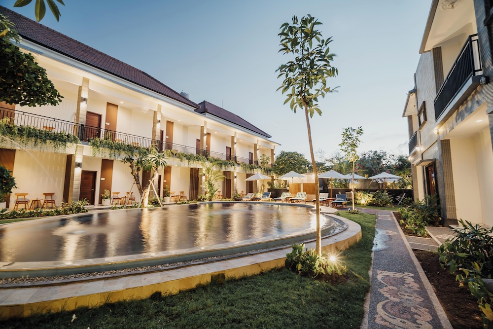 

Milano - Legian Beach - You Suite Seminyak