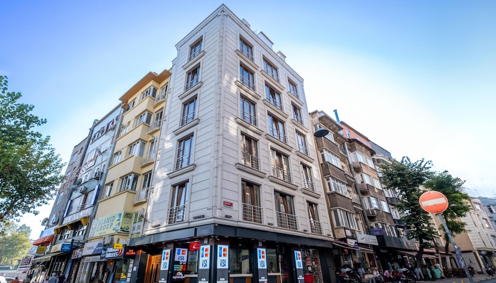 

Brindisi - Istanbul - Lavin Hotels & Suites
