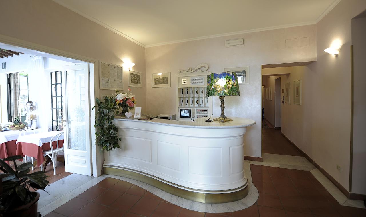 

Roma - San Gimignano - Hotel Villa Belvedere