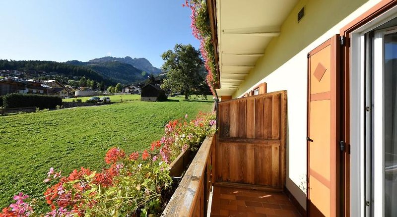 

Milano - Val di Fassa, Montagna Italia - Al Piccolo Hotel