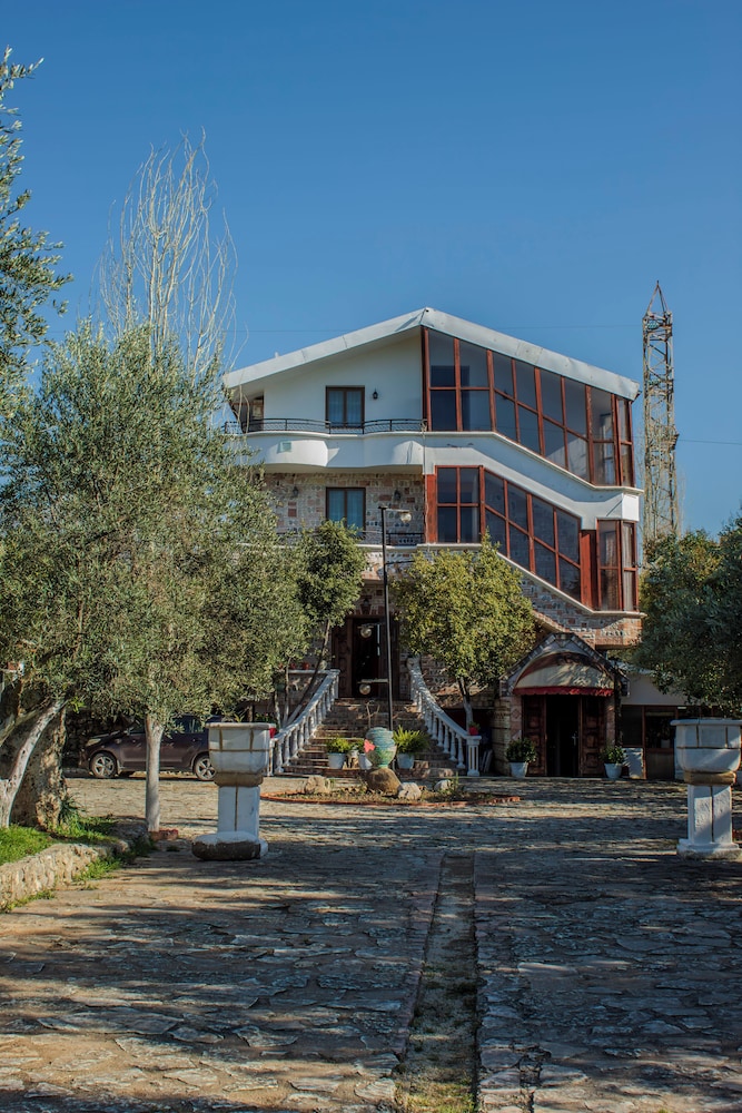 

Bologna - Orikum - River Hotel