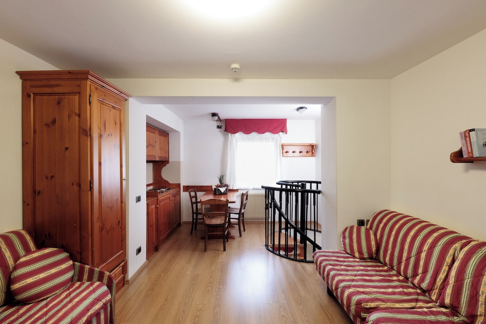 

Milano - Selva di Val Gardena, Montagna Italia - Hotel Miramonti Corvara