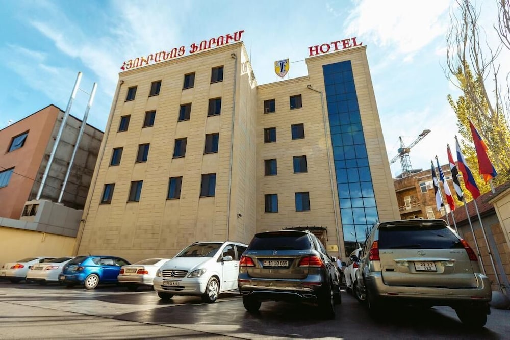 

Roma - Yerevan - Spa Hotel Grace Forum