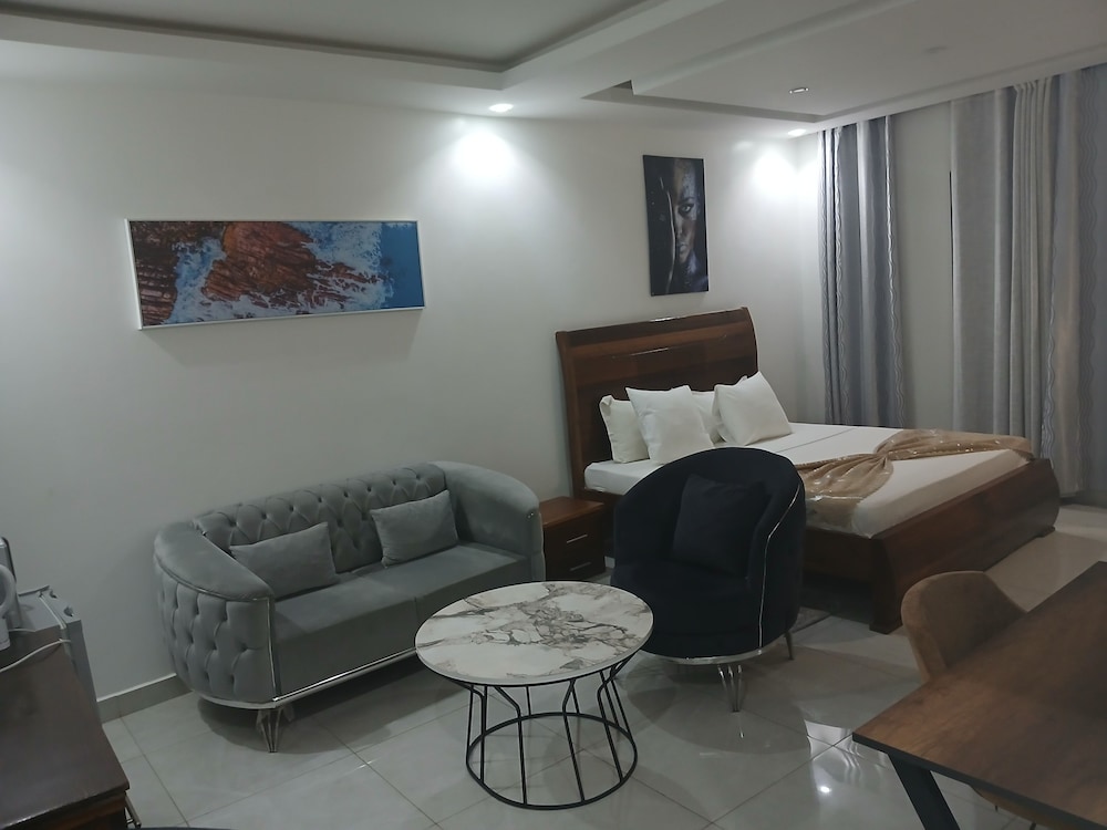 

Milano - Dakar, Senegal - RESIDENCE FABY