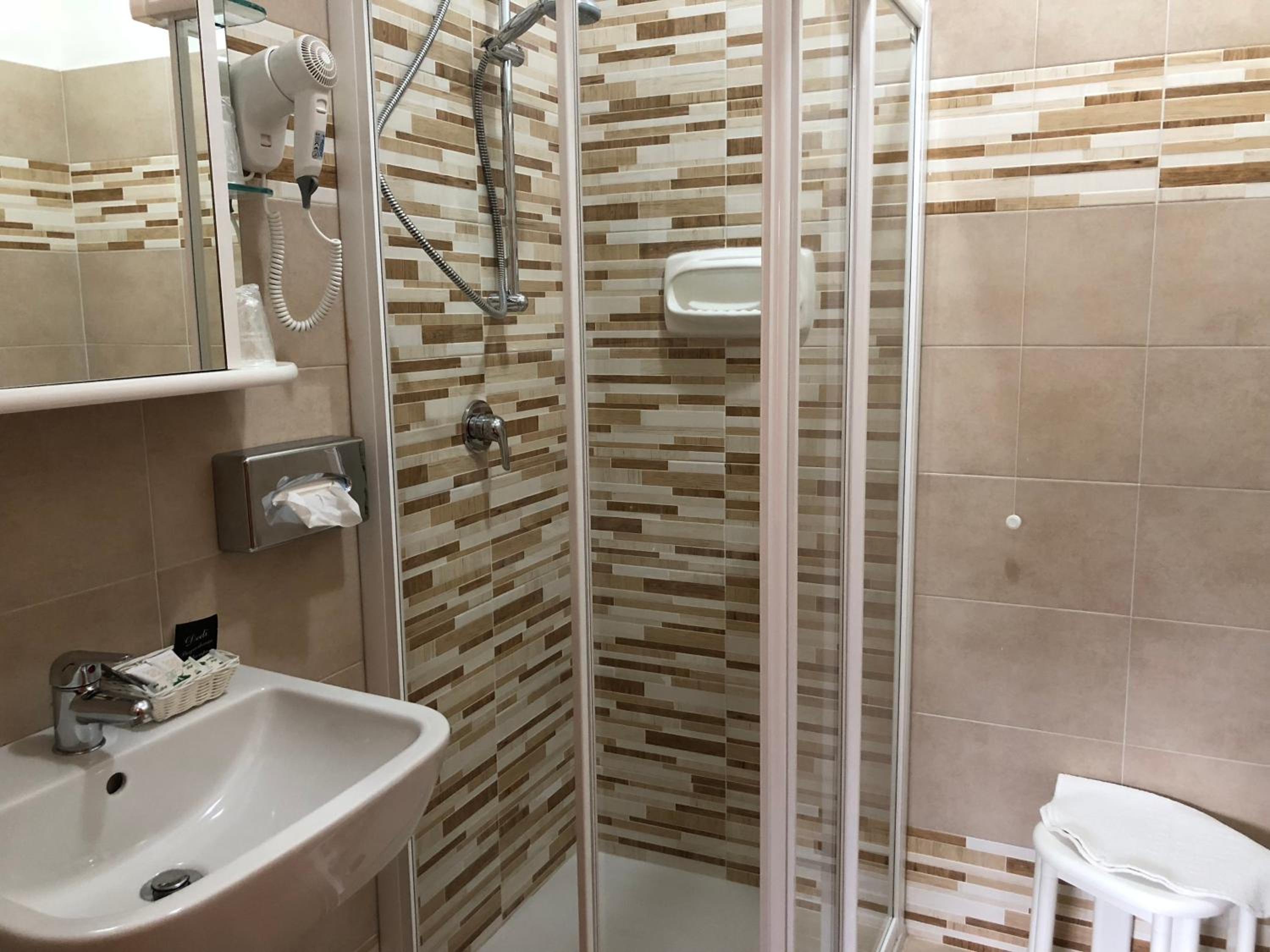 

Milano - Gargnano - Hotel Palazzina