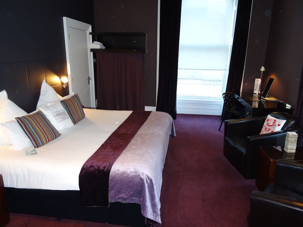 

Milano - Aberdeen - Carmelite Hotel