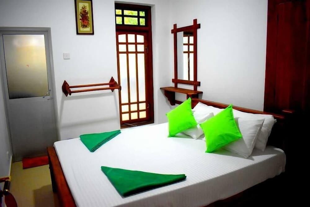 Yala Leonine Villa