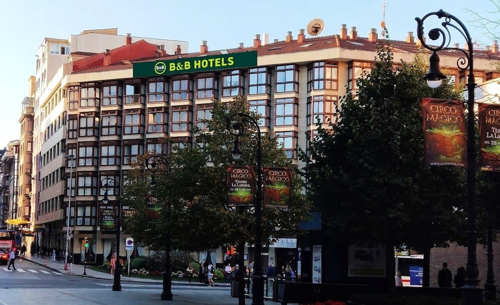 

Milano - Gijon - B&B HOTEL Gijón Centro Begoña