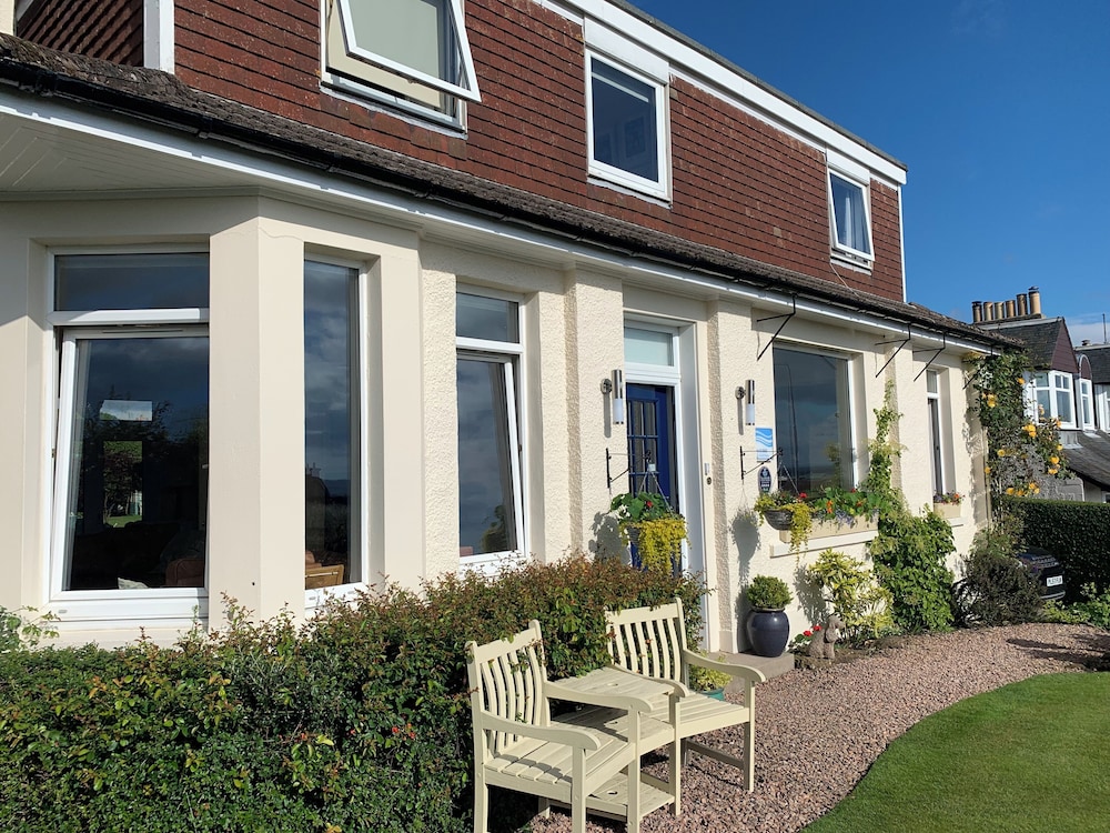 

Roma - St Andrews - No12 Bed and Breakfast, St Andrews