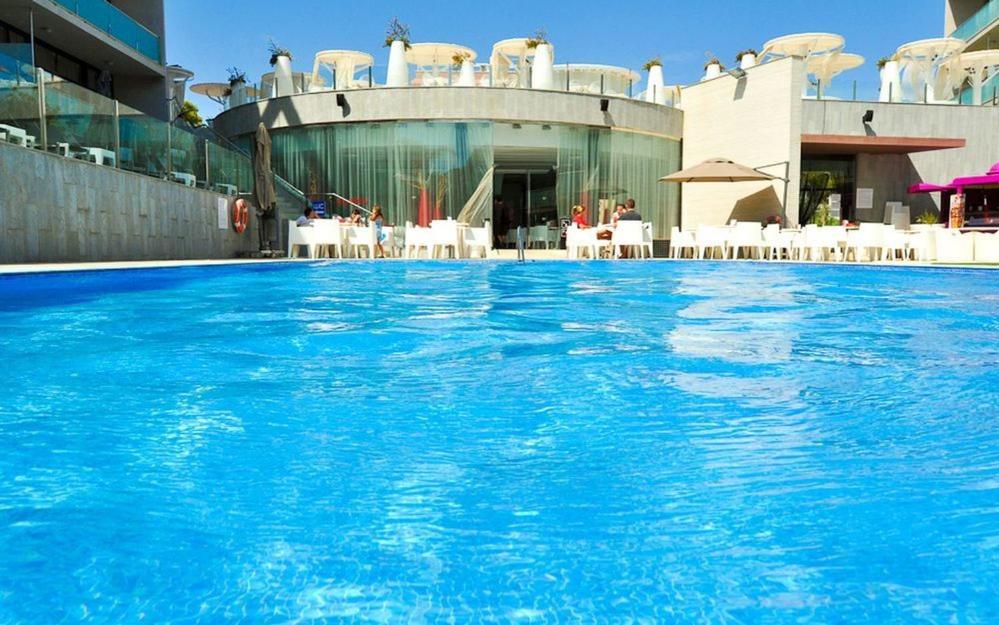 

Napoli - Salou - Apolo Suites Rentalmar