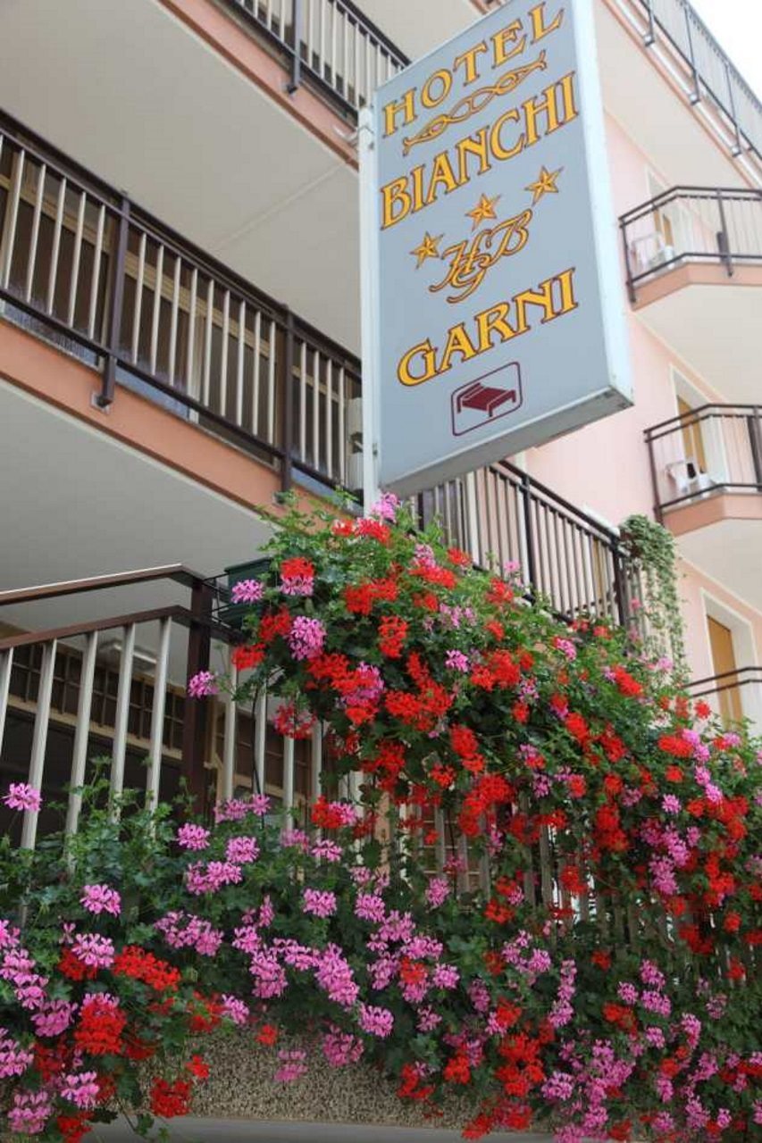 

Genova - Riviera Veneta e Lignano Sabbiadoro, Mare Italia - Hotel Bianchi