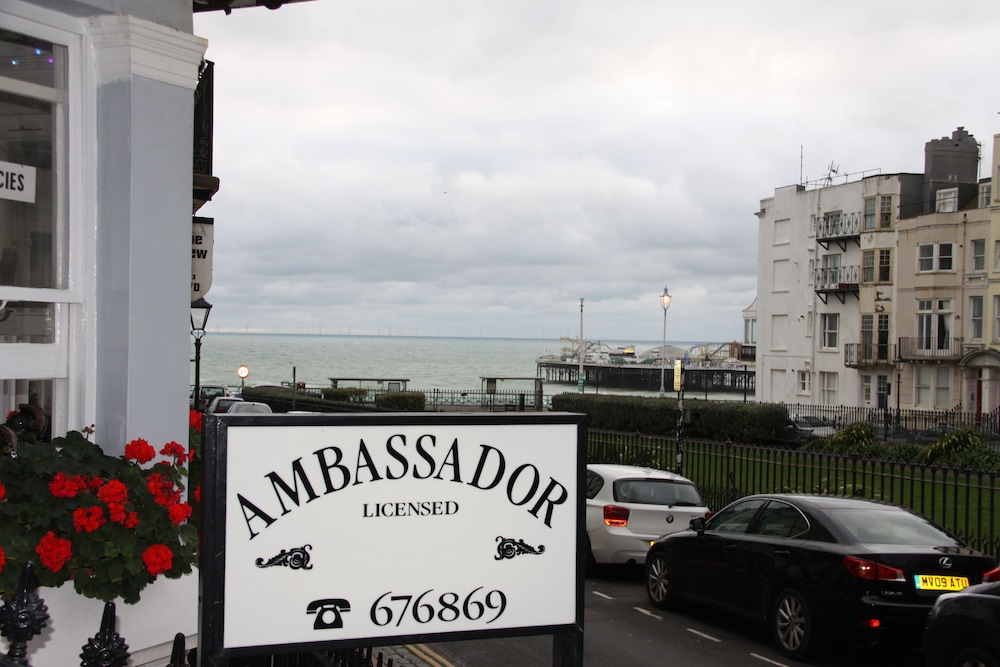 

Milano - Brighton - Ambassador Hotel