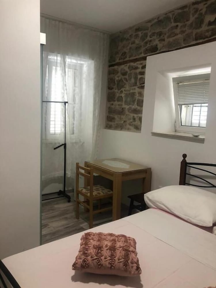

Roma - Spalato - Rooms Radunica street