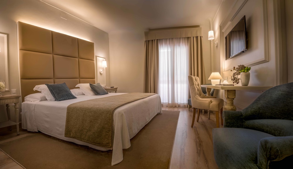 

Roma - Figueres - Hotel Pirineos Figueres by Pierre & Vacances